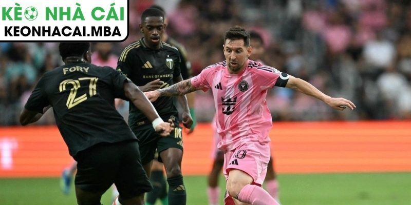 Messi kiến tạo đẳng cấp khiến CĐV bùng nổ