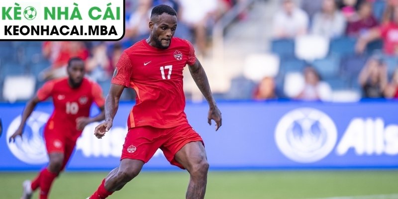 Cyle Larin đứng trước cơ hội viết tiếp lịch sử World Cup